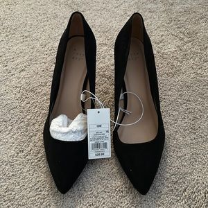 NWT Black Heels 10W
